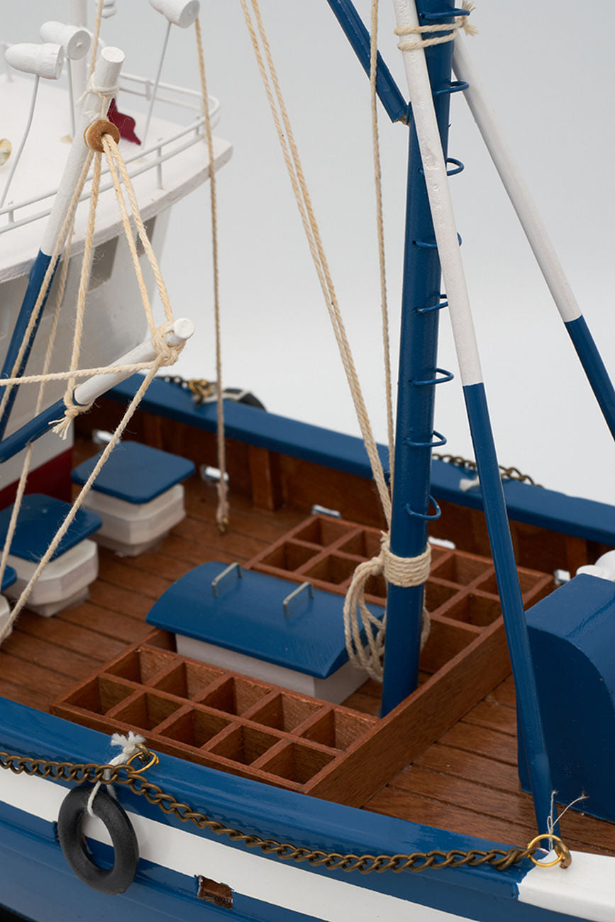 Large Tuna Fishing Boat in Blue - Model Boat Fishing Boats price-change-job-active Batela Giftware