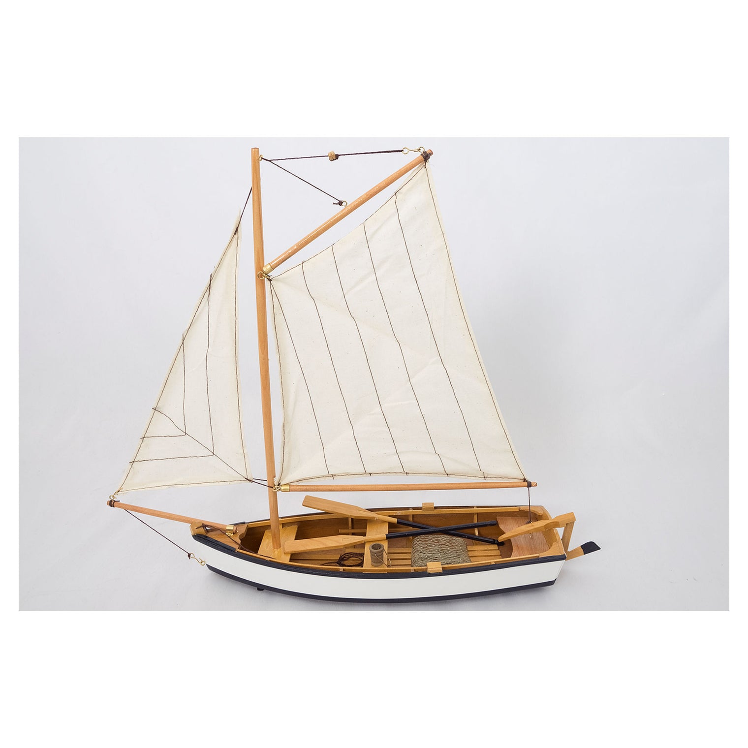 Sailing Ship - Model Boat Sail Boats Batela Giftware